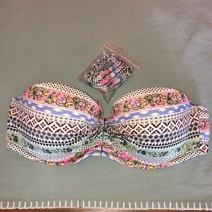 Victoria’s Secret bikini top